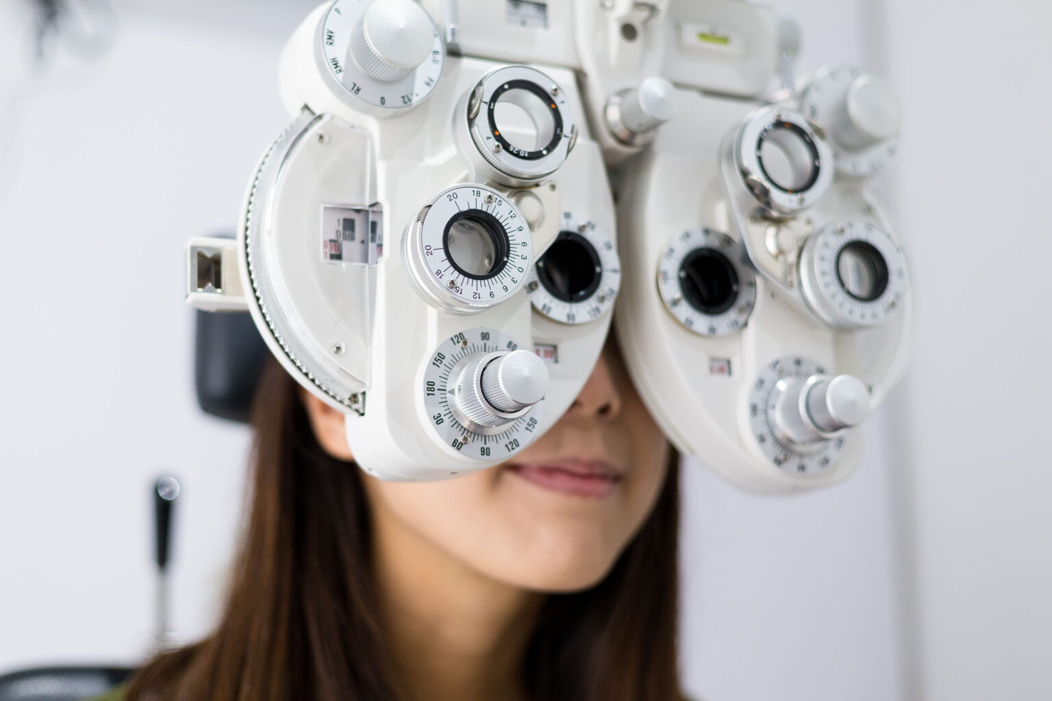 10 Signs You Should See an Eye Doctor Chula Vista